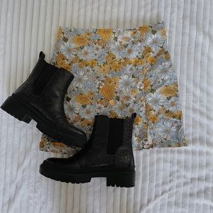 Floral urban outfitters skirt